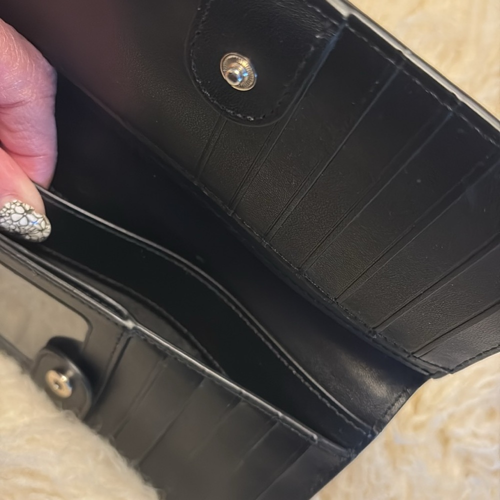 Kate Spade New York 2 piece. Sparkle Stripe Bag and Slim Black Matching Wallet. - Picture 12 of 17